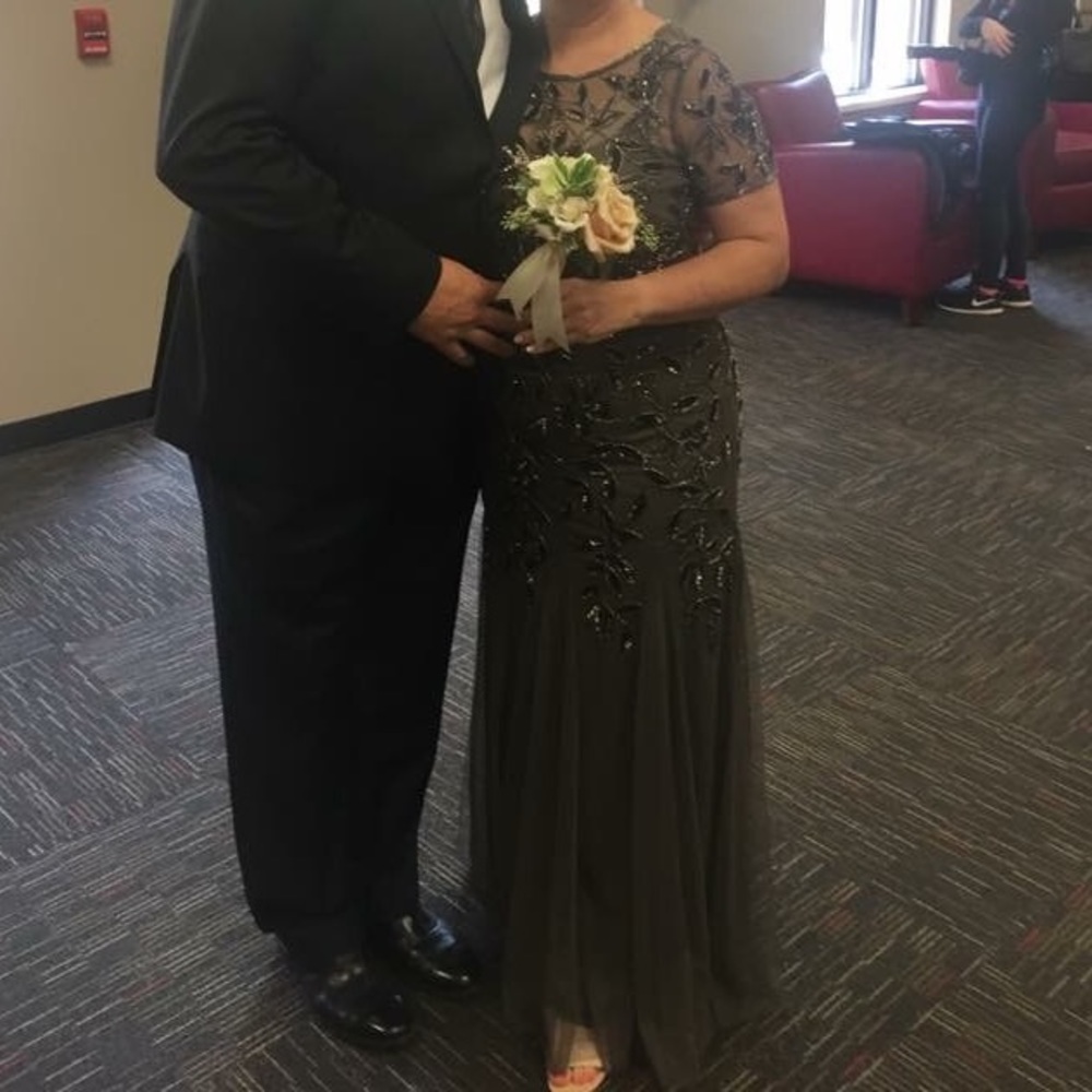 Adrianna Papell formal gown